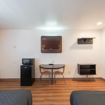 Coastal Valley Inn カストロヴィル エクステリア 写真